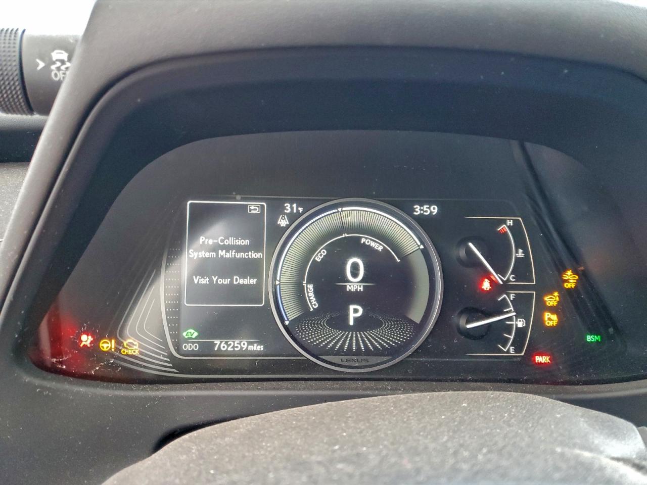 Lexus Ux 250h Base Image 10