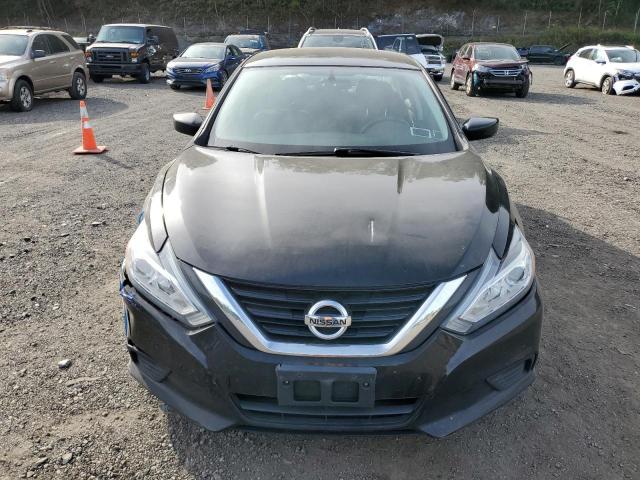 Nissan Altima 2.5 Image 4