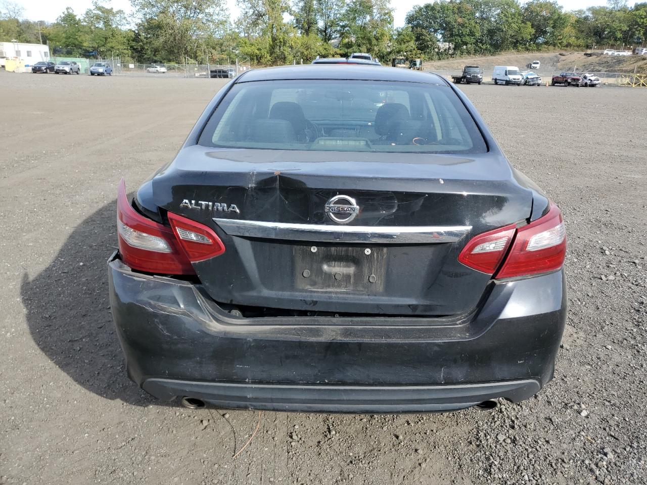 Nissan Altima 2.5 Image 12