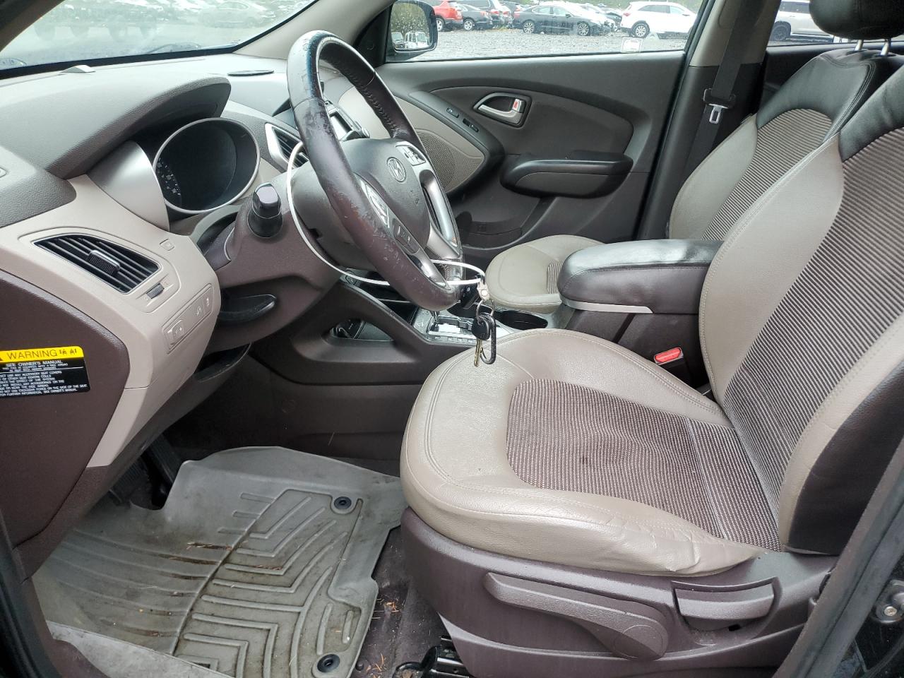 Hyundai TUCSON Gls Image 9