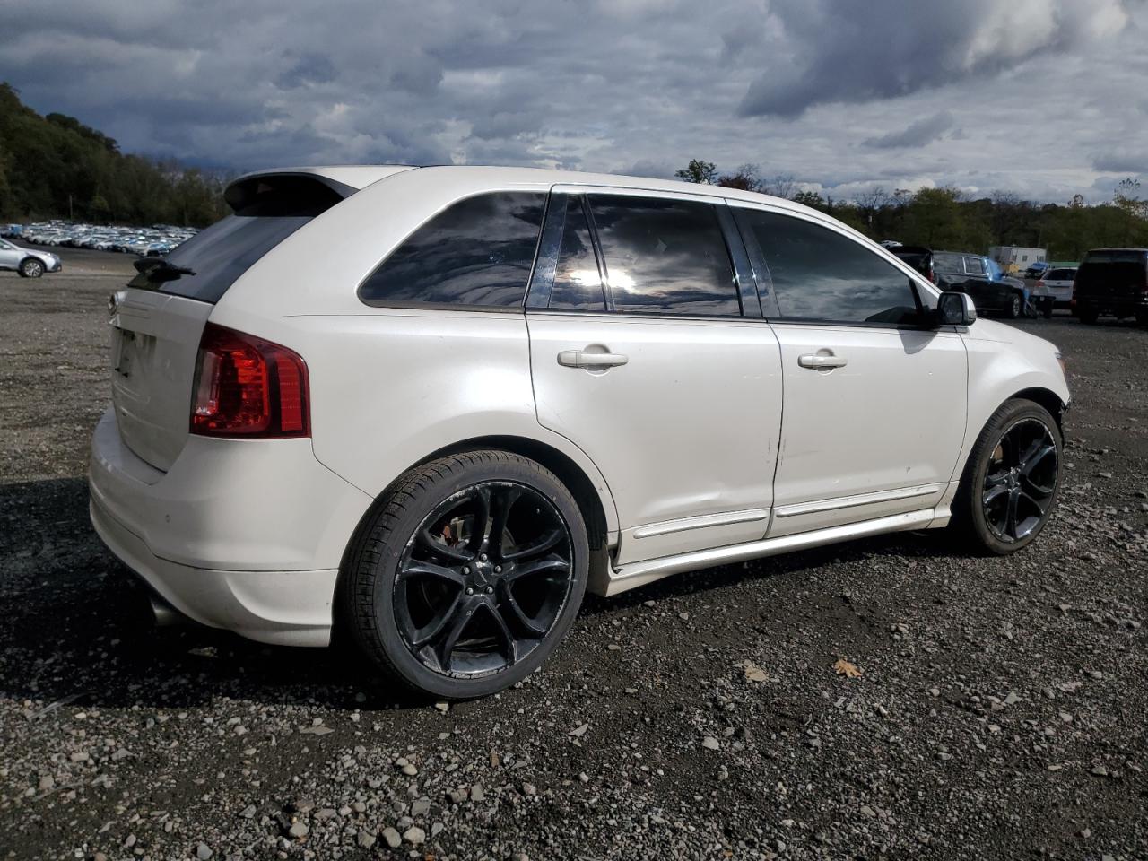 Ford Edge Sport Image 7