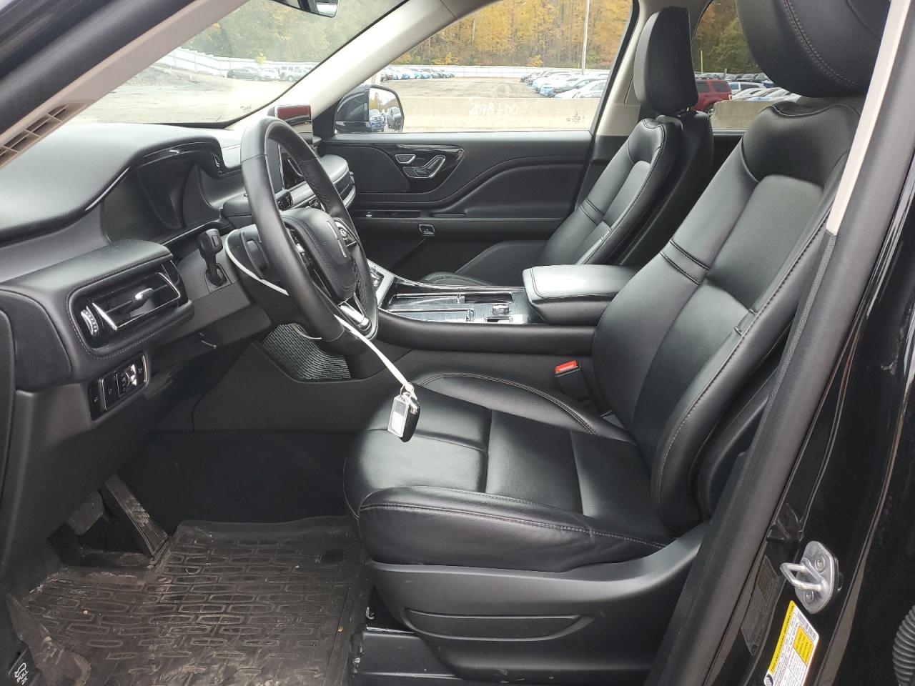 Lincoln Aviator Image 11