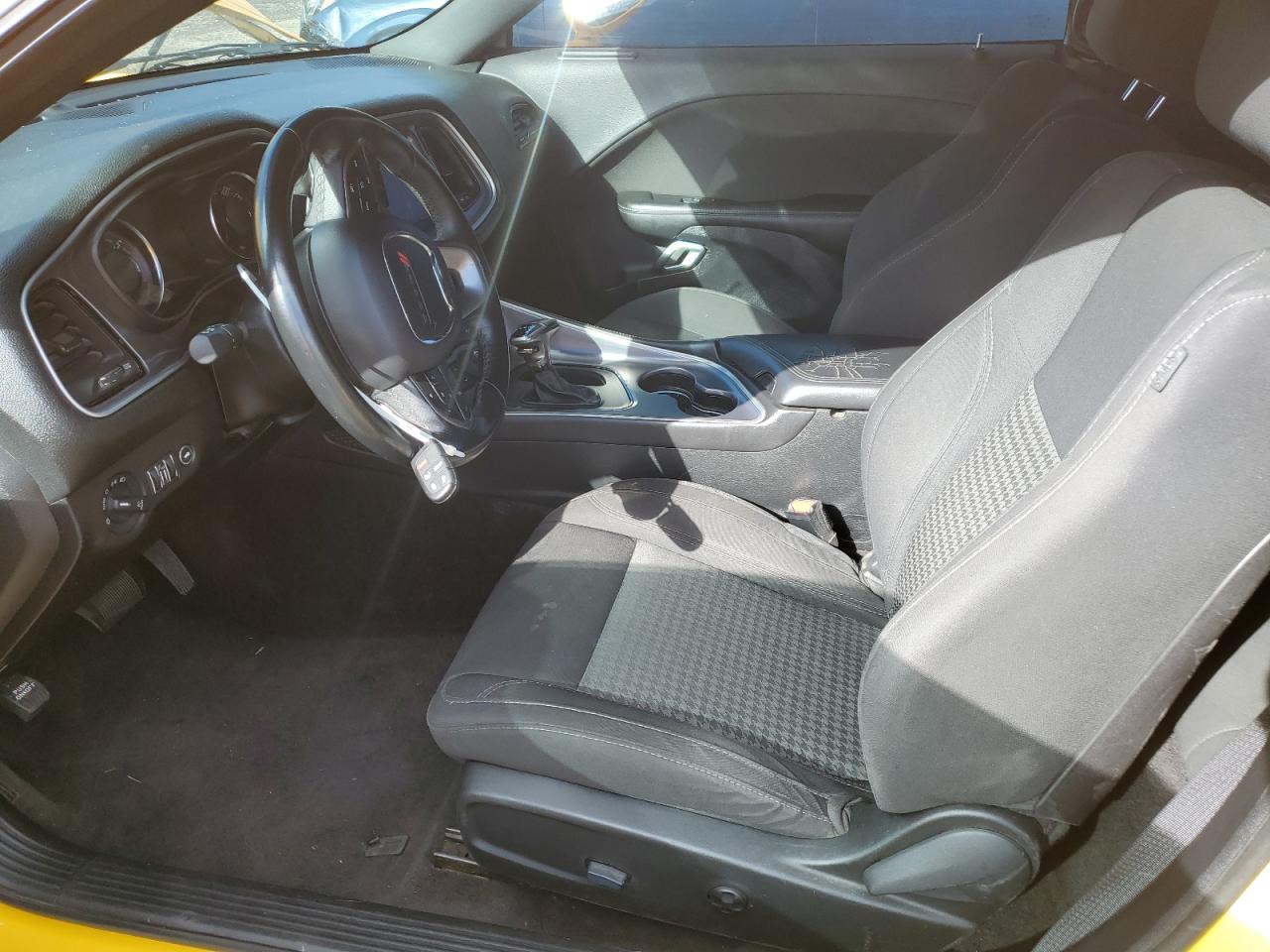 Dodge Challenger R/t Image 11