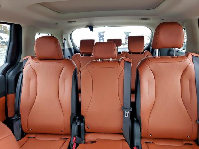 Kia Carnival Sx Image 11