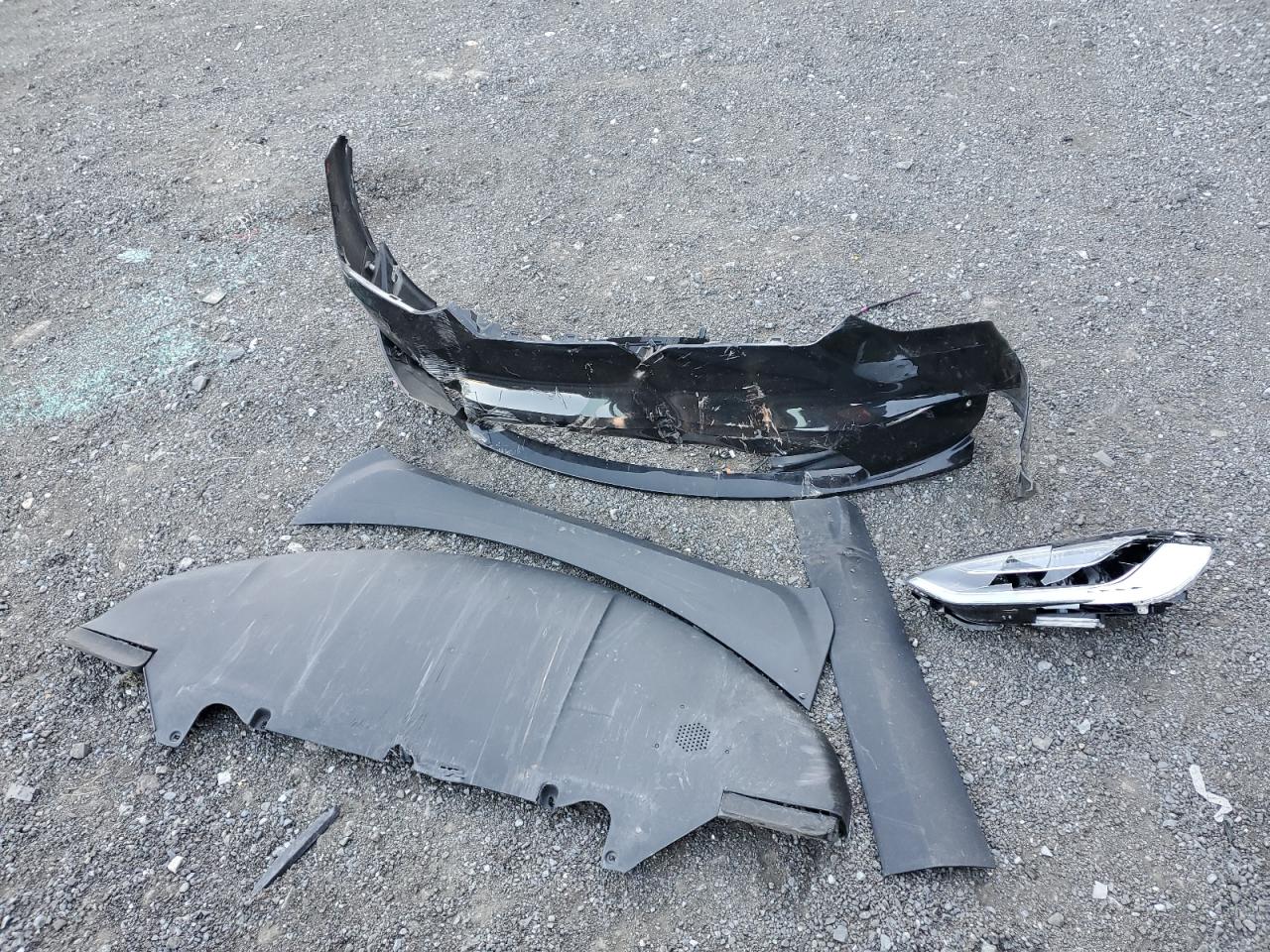 Tesla Model X Image 14