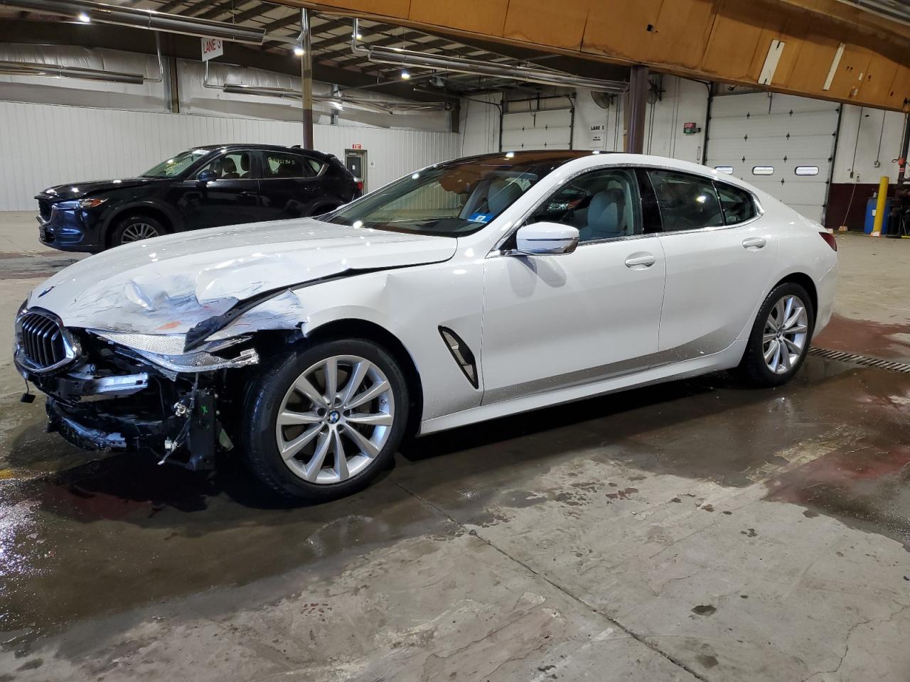 BMW 8 Series Image 1