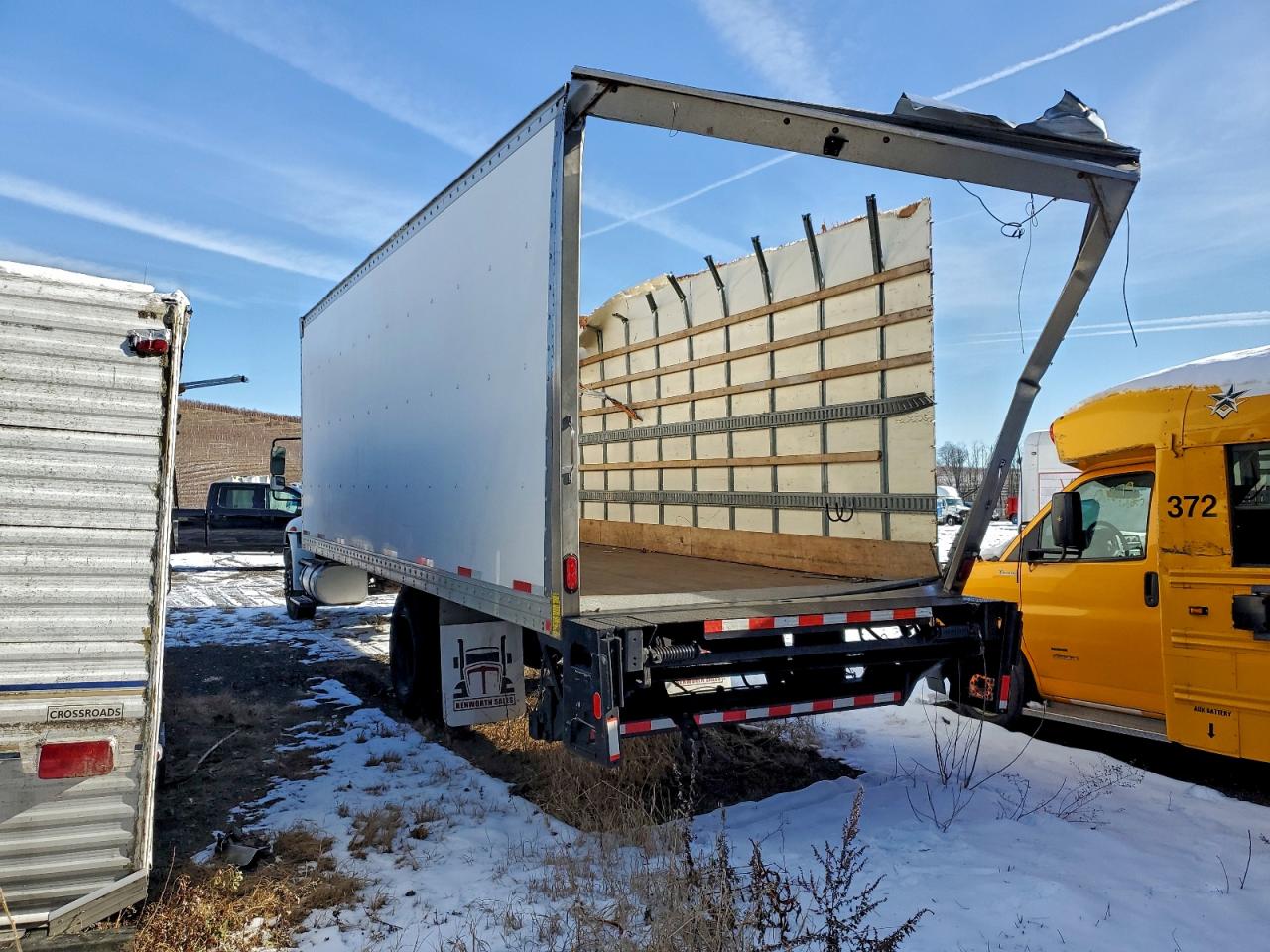 International 4300 4300 Image 7