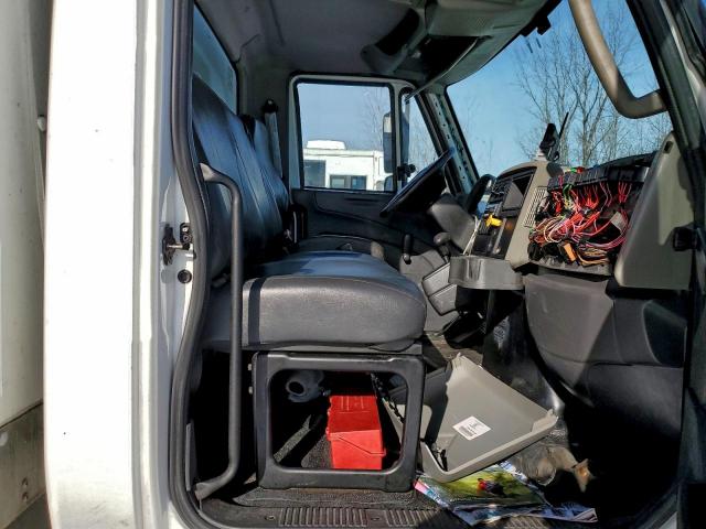 International 4300 4300 Image 2