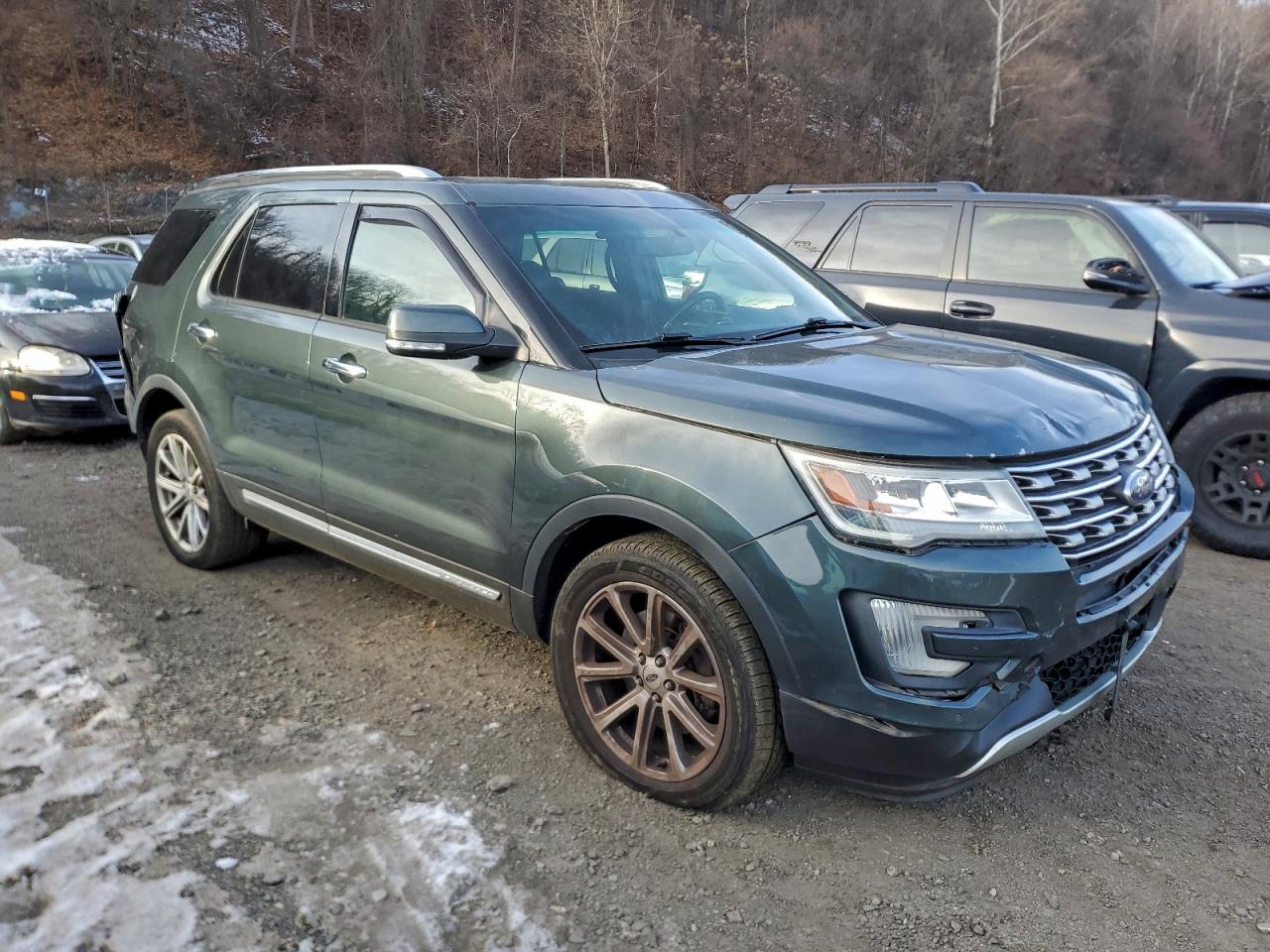 Ford Explorer Limited Image 13