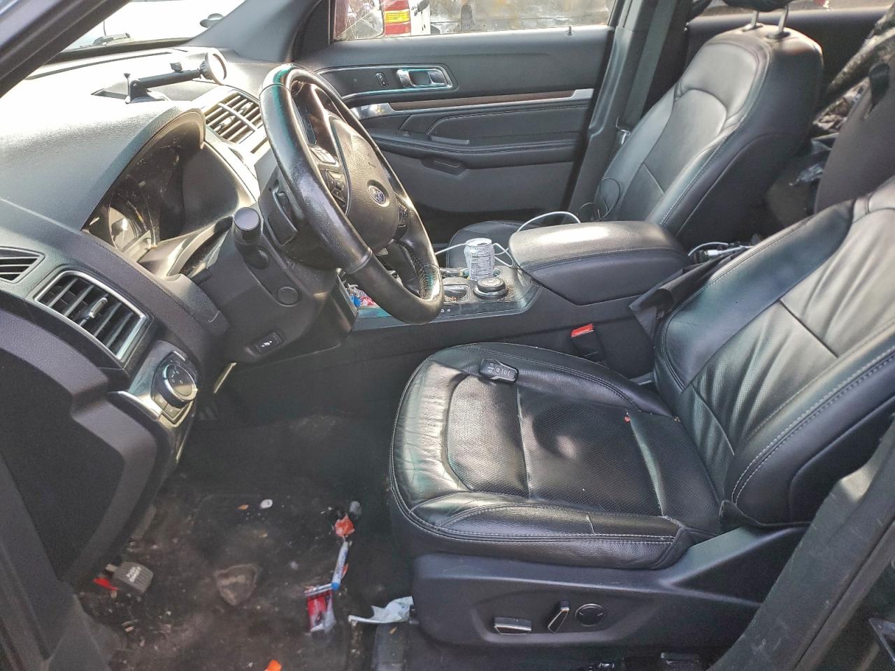 Ford Explorer Limited Image 6