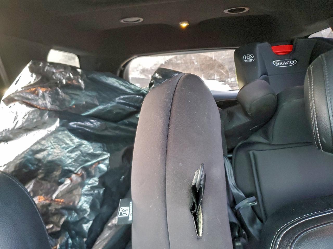 Ford Explorer Limited Image 10