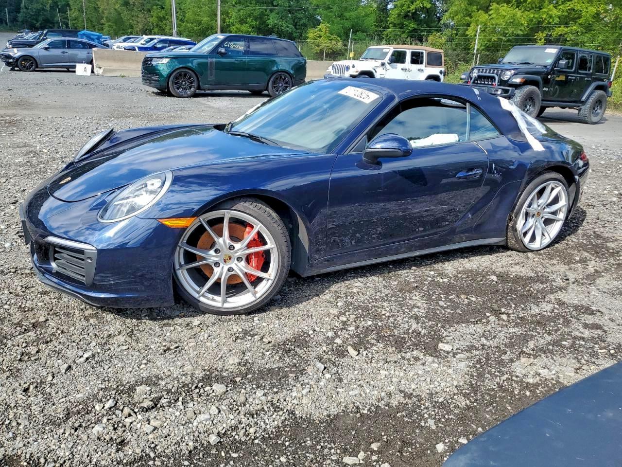 Porsche 911 Carrera S Image 1