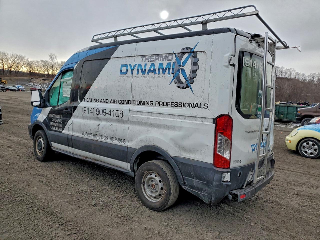 Ford Transit T-150 Image 2