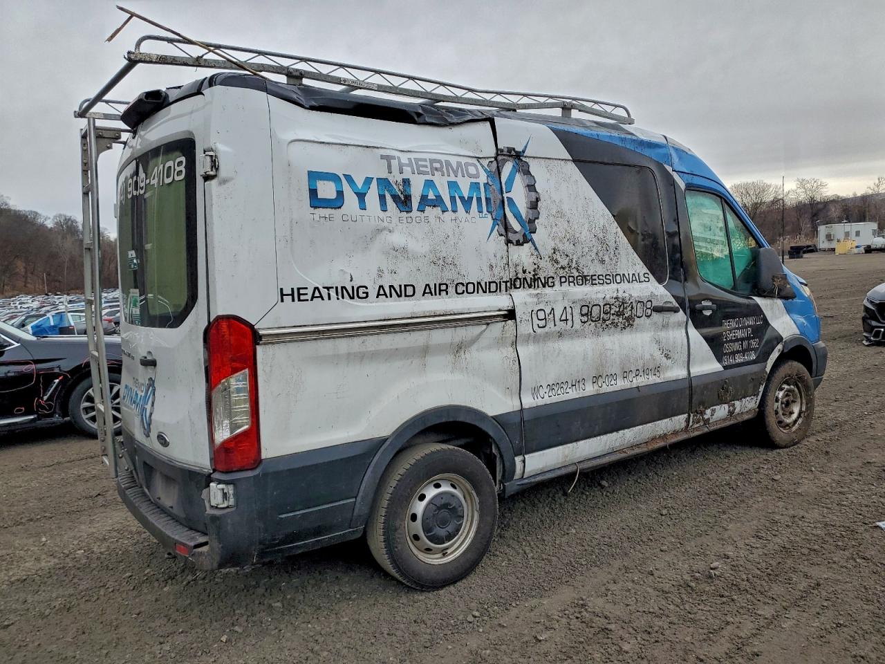 Ford Transit T-150 Image 10