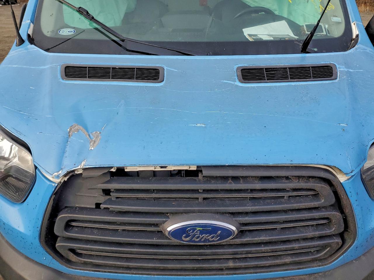 Ford Transit T-150 Image 5