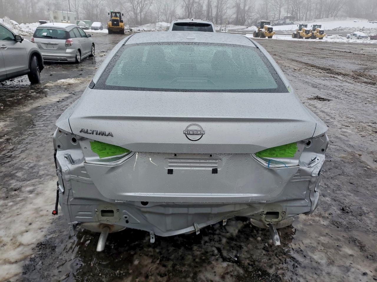 Nissan Altima S Image 5