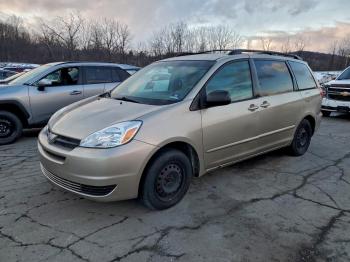  Salvage Toyota Sienna