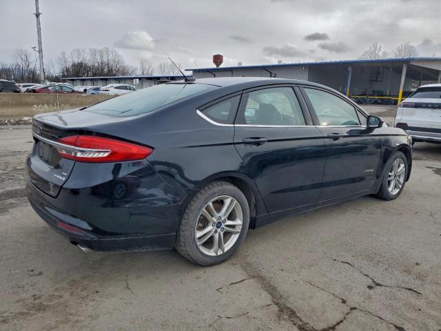 Ford Fusion Se Hybrid Image 3