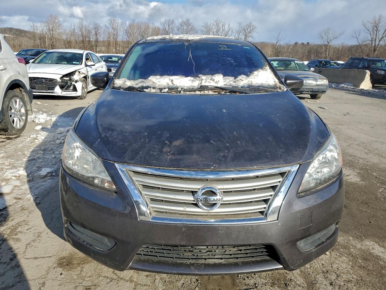 Nissan Sentra S Image 3