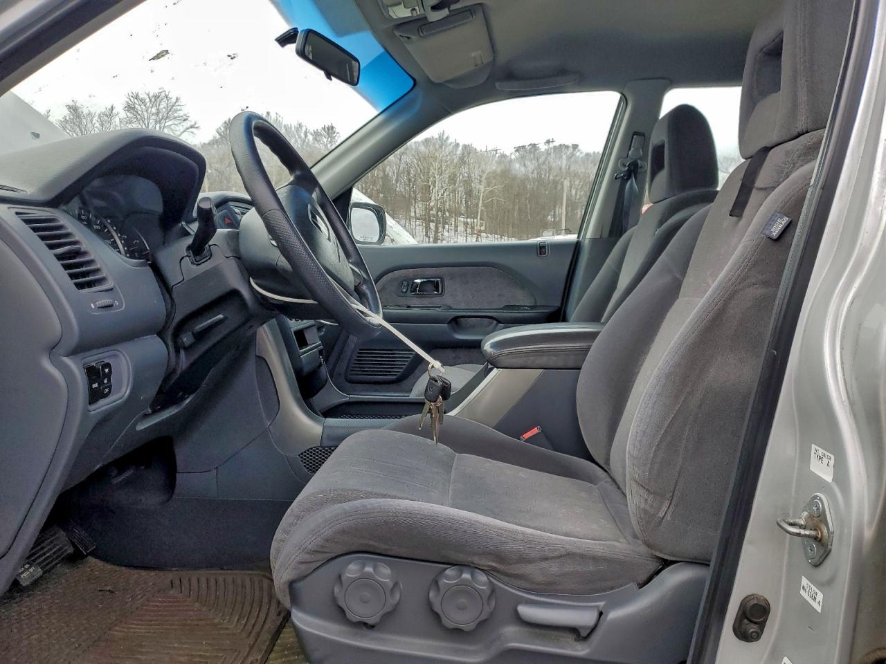 Honda Pilot Lx Image 4