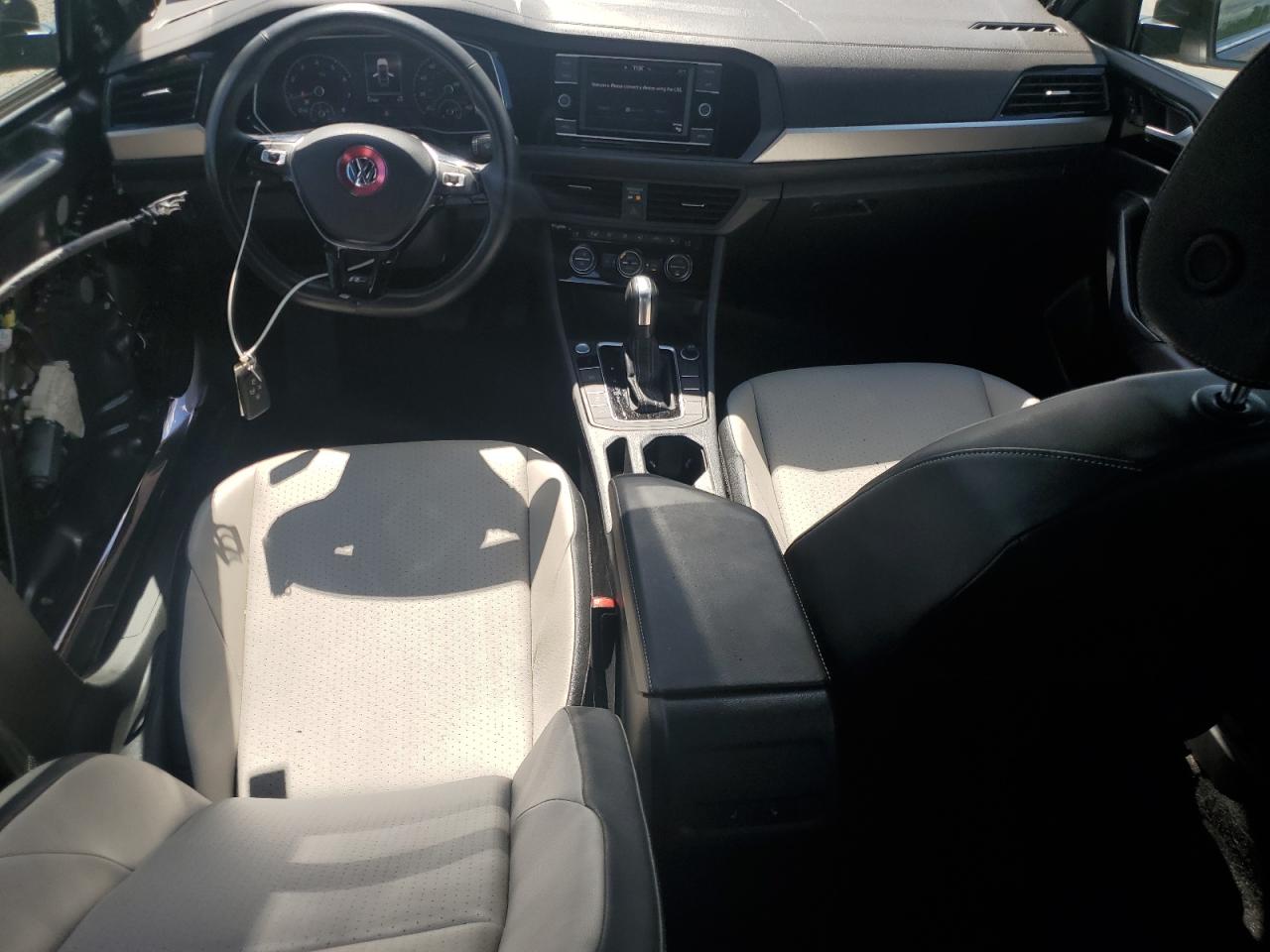 Volkswagen Jetta S Image 4