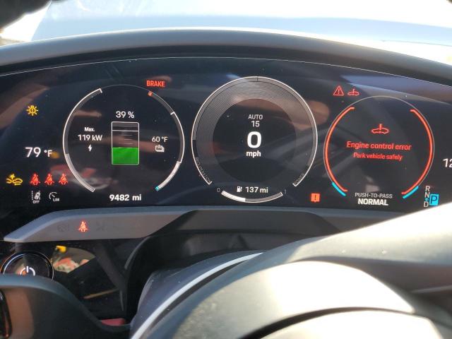 Porsche Taycan 4s Image 12