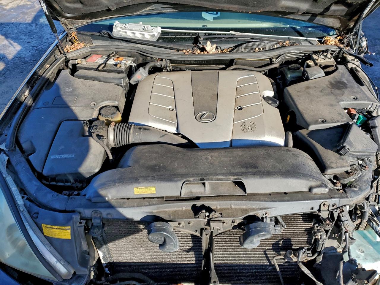 Lexus LS 430 Image 11