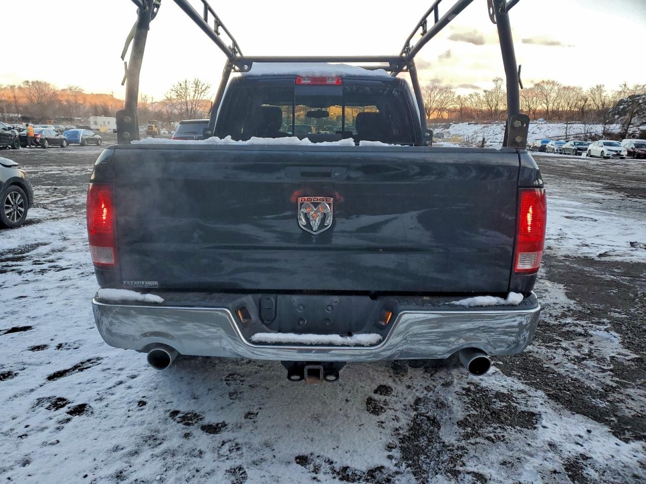 Dodge Ram 1500 Image 4