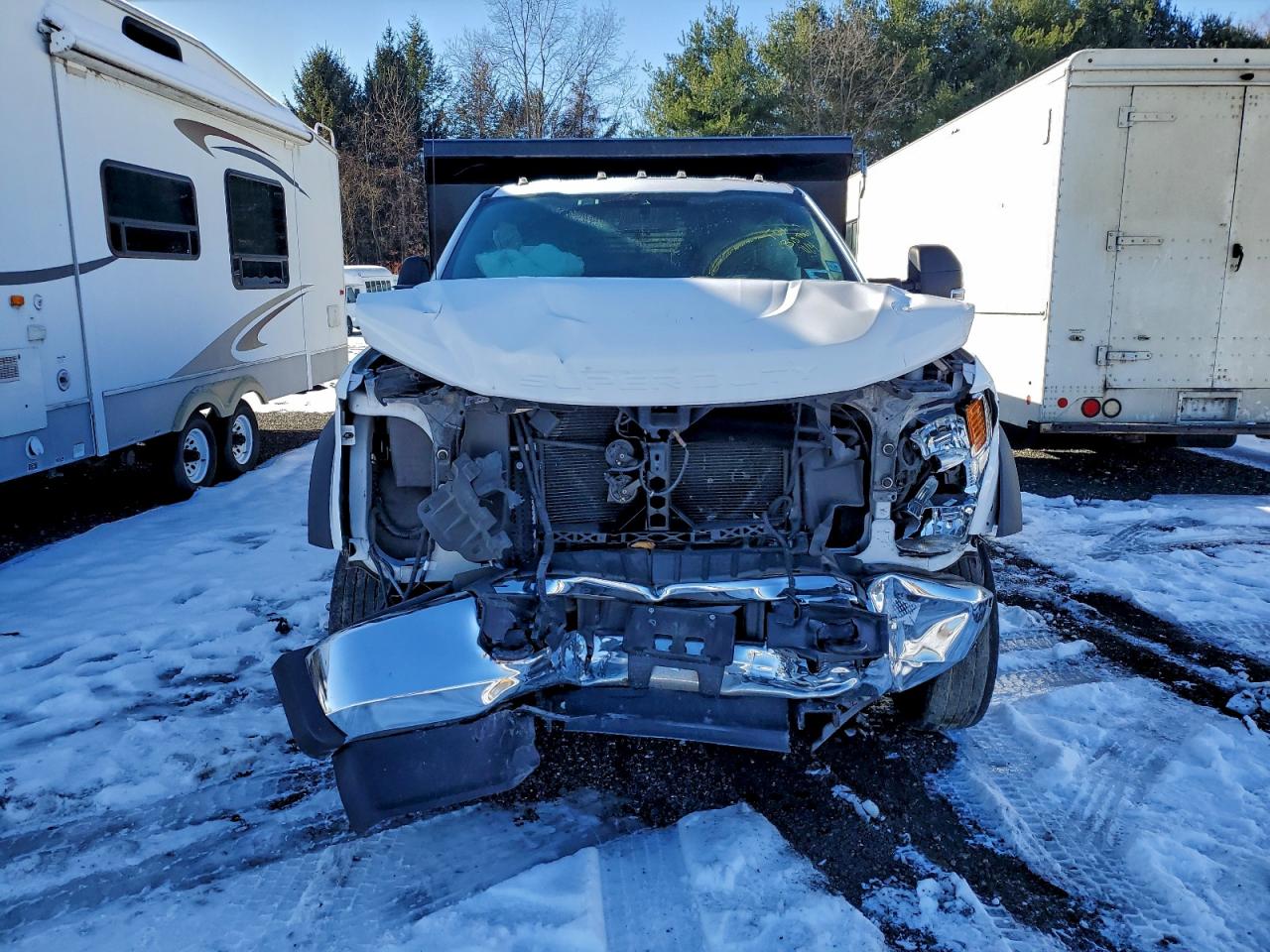 Ford F-550 Super Duty Image 10