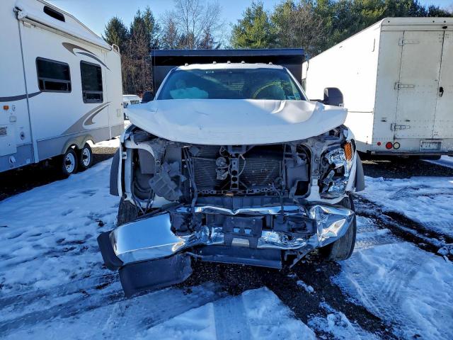 Ford F-550 Super Duty Image 10