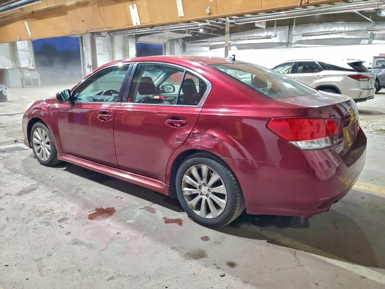 Subaru Legacy 3.6r Limited Image 2