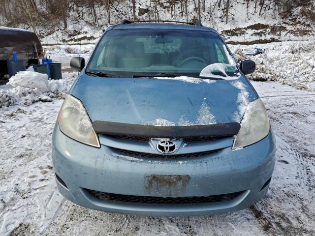 Toyota Sienna Ce Image 9
