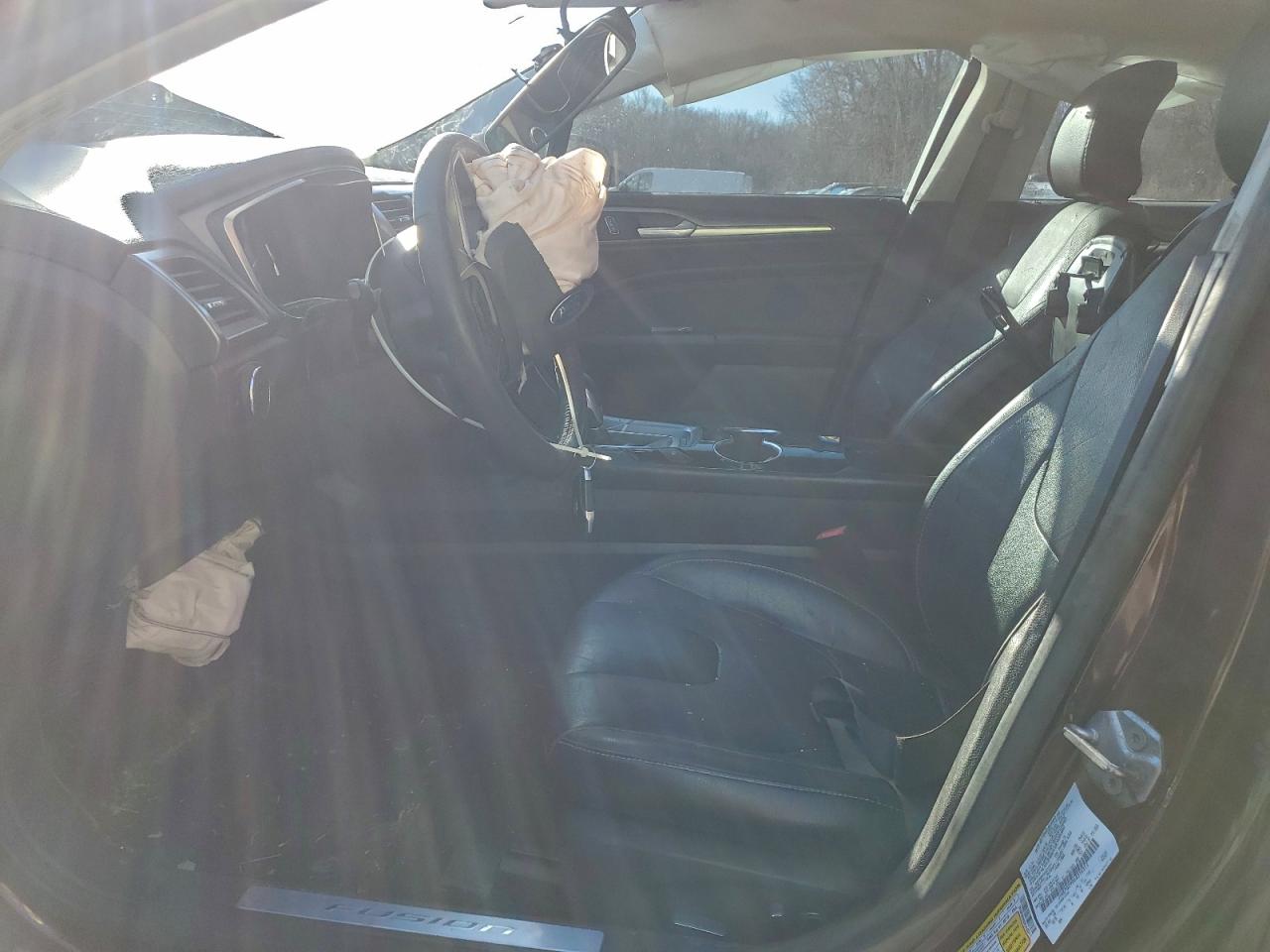 Ford Fusion Titanium Image 3