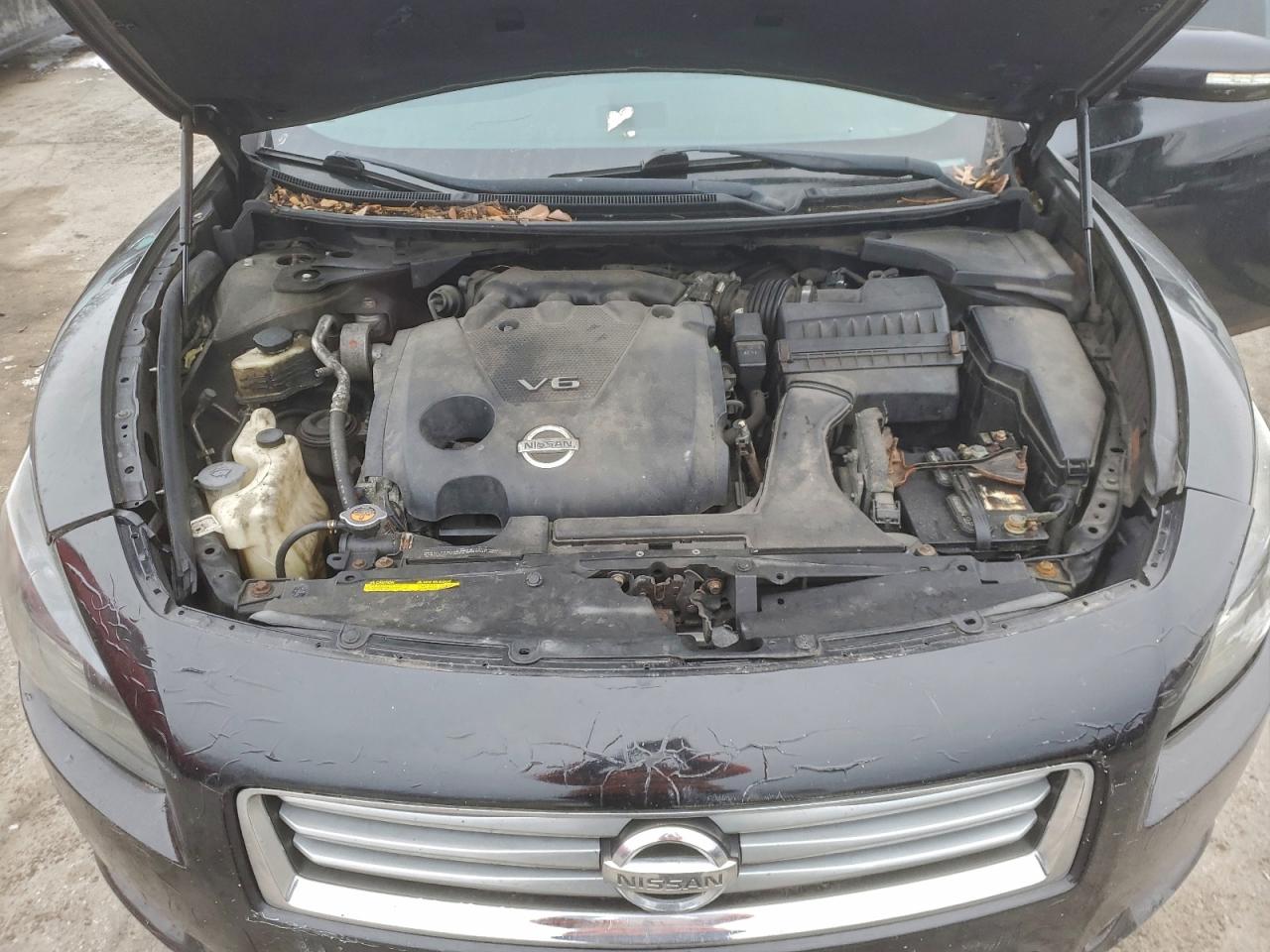 Nissan Maxima S Image 12