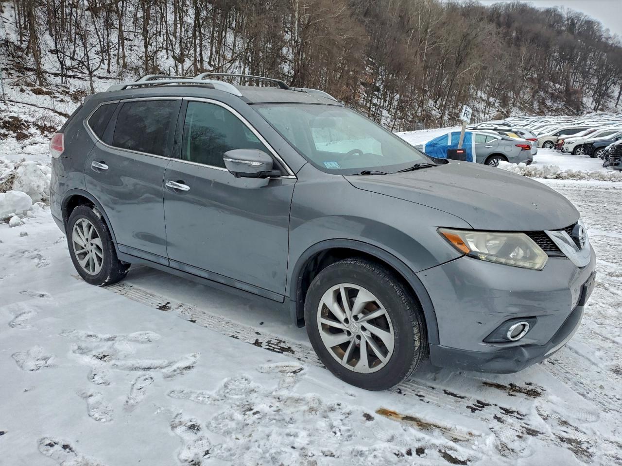 Nissan Rogue S Image 8