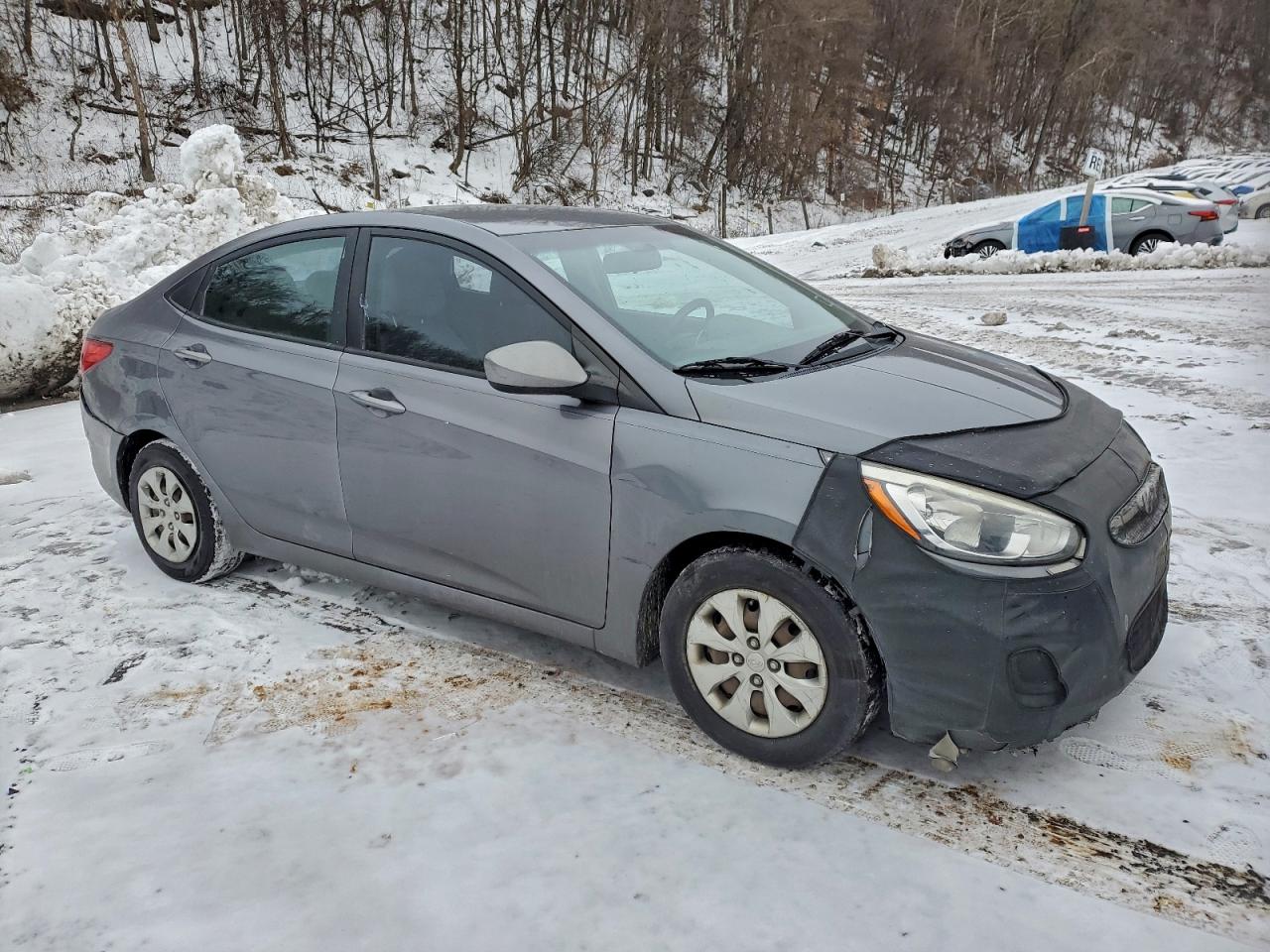 Hyundai ACCENT Gls Image 4