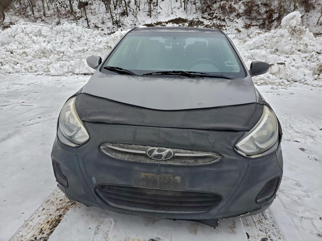 Hyundai ACCENT Gls Image 8