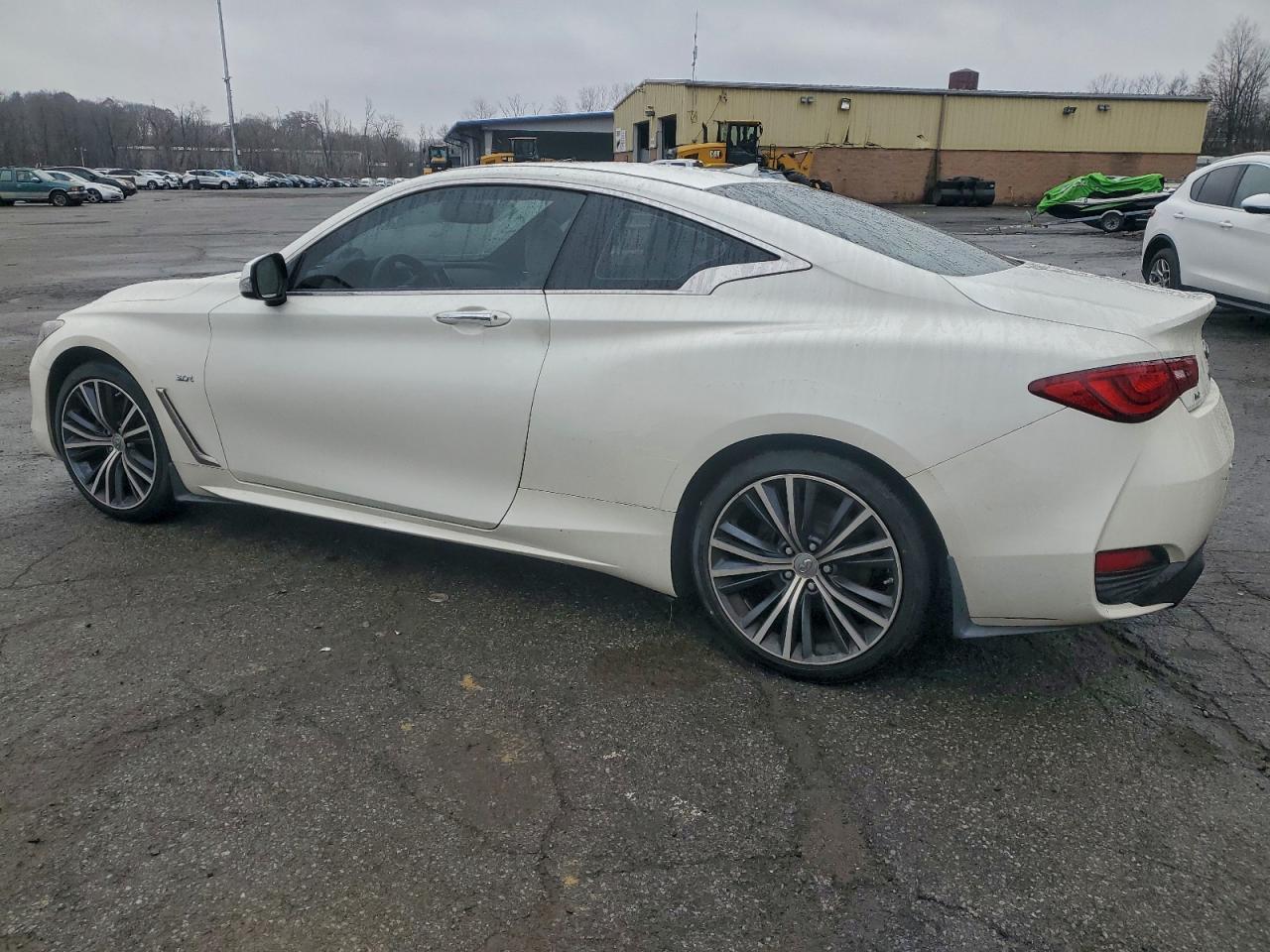 INFINITI Q60 Pure Image 4