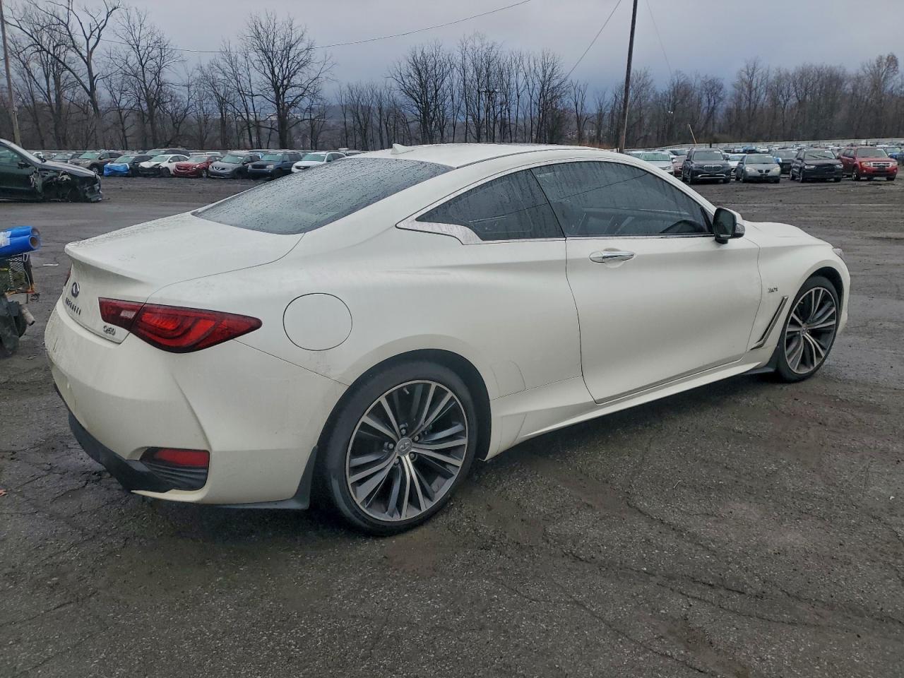 INFINITI Q60 Pure Image 2