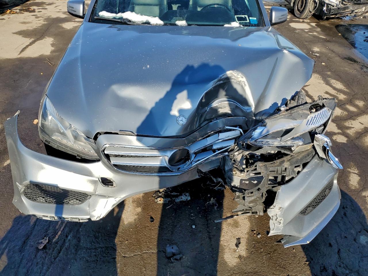 Mercedes-Benz E-Class 350 4matic Image 10