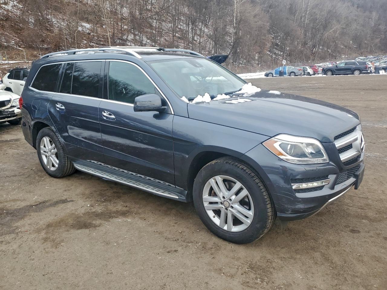 Mercedes-Benz G-Class 350 Bluetec Image 13