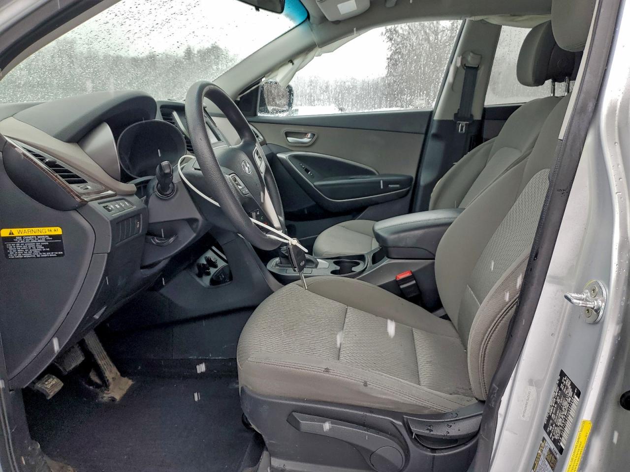 Hyundai SANTA FE Image 4