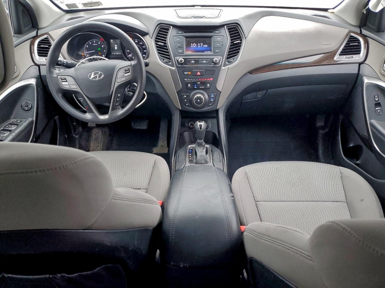 Hyundai SANTA FE Image 10