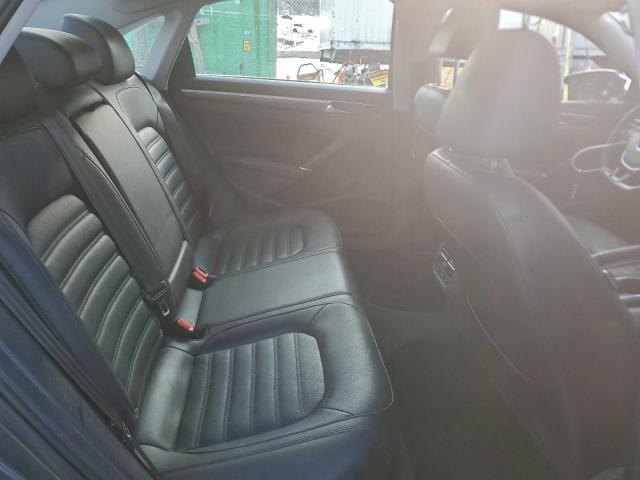 Volkswagen Passat Sel Premium Image 9