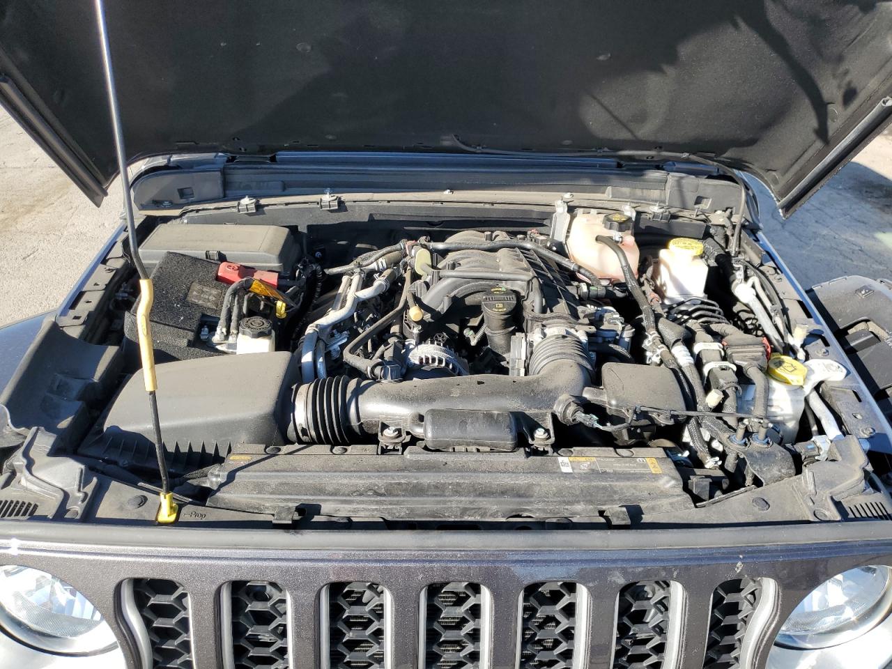 Jeep Gladiator Overland Image 11