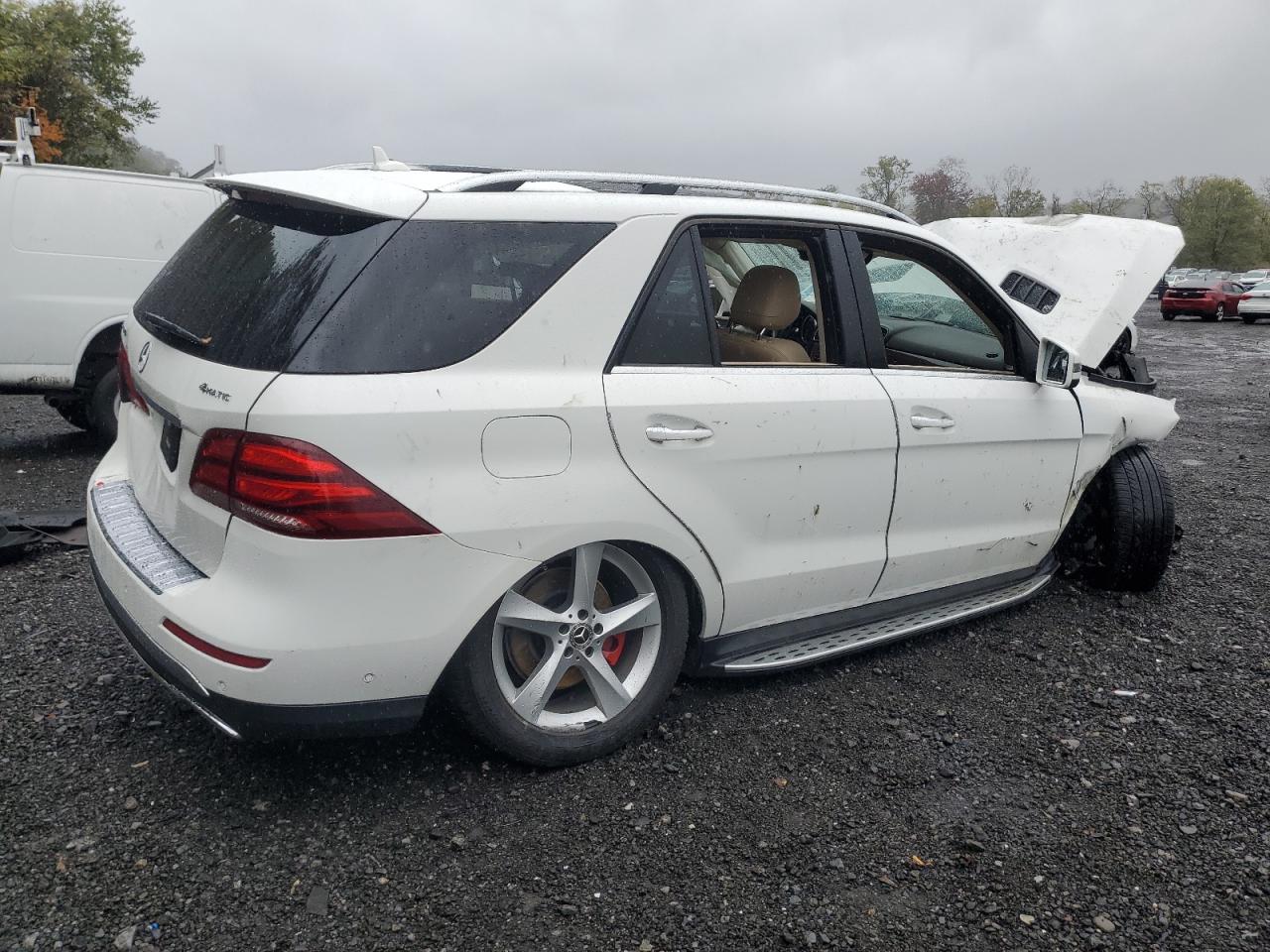 Mercedes-Benz GLE 350 4matic Image 10