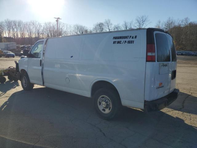 Chevrolet Express Image 2