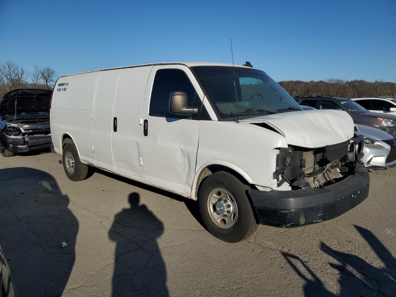 Chevrolet Express Image 6