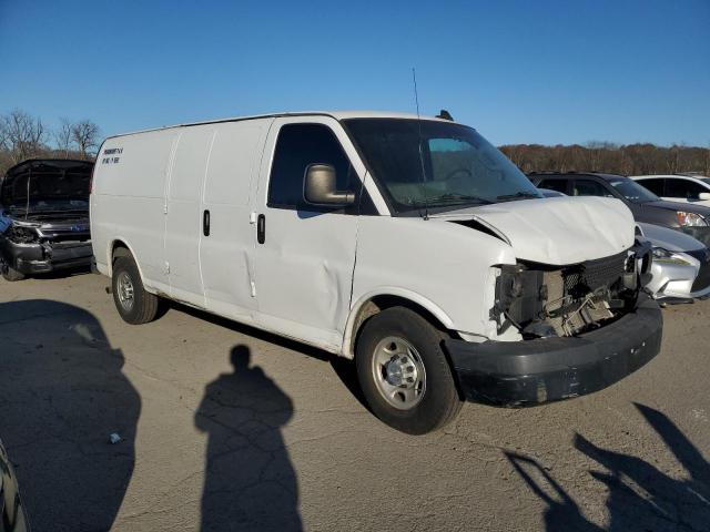 Chevrolet Express Image 6