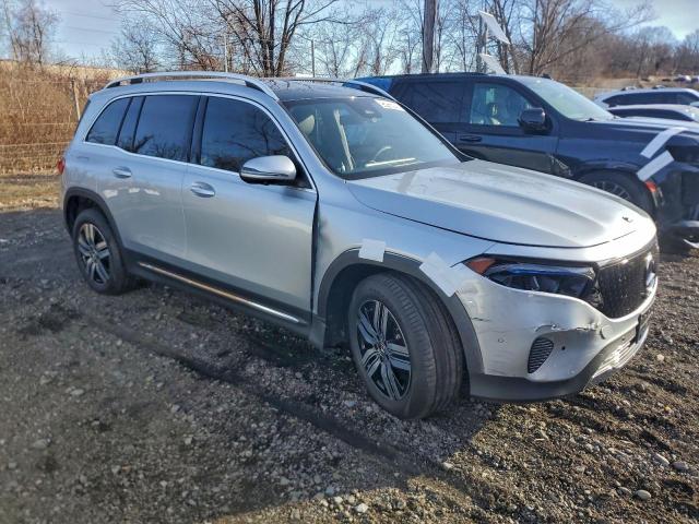 Mercedes-Benz EQB 250+ Image 14